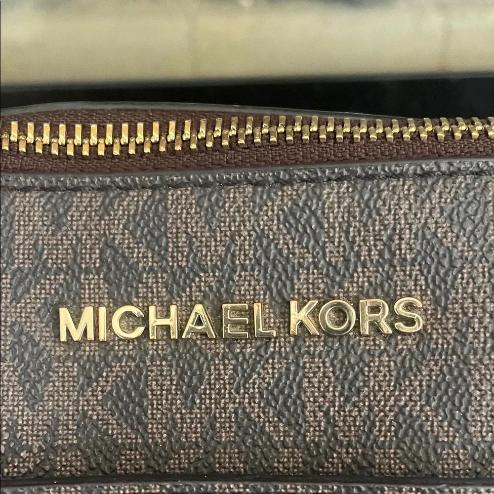 Michael Kors Brown MK Signature Tote with Tan Trim and Gold Accent - Picture 2 of 9